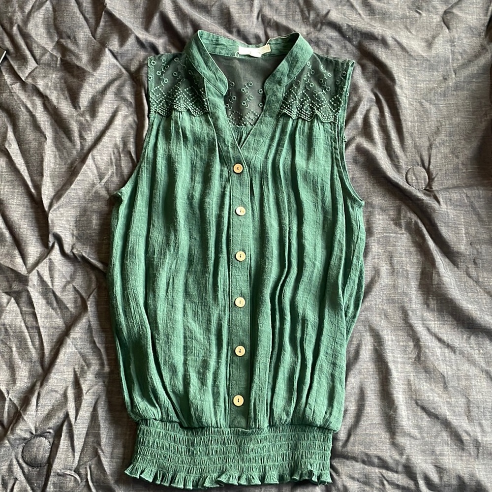 Jungle green tank top, size small, see through shoulders
